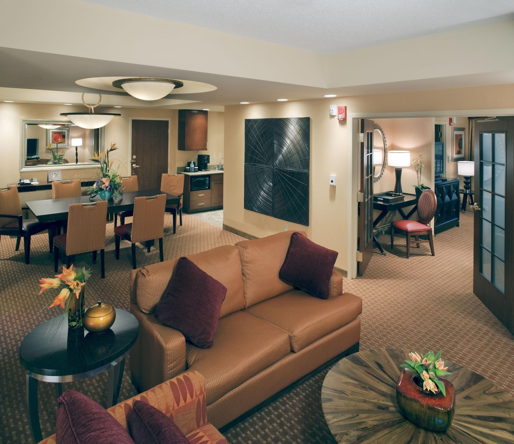 Embassy Suites By Hilton Norman Hotel & Conference Center Exteriér fotografie